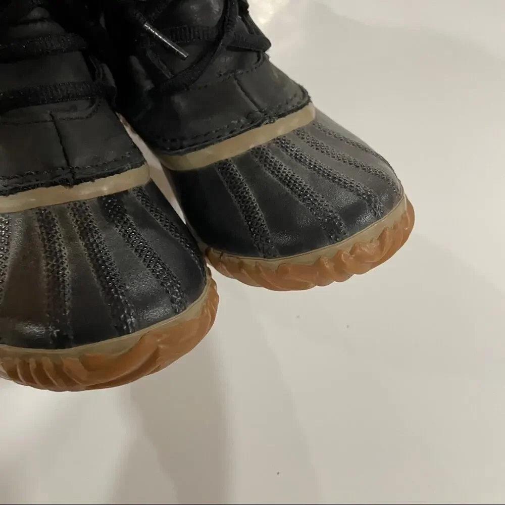 Sorel Out N About Black Leather Lace Up Ankle Waterproof Duck Boots Size 7‎